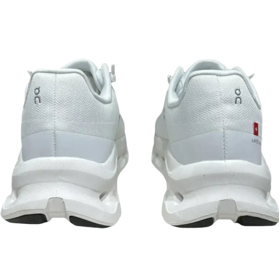 Cloud tilt Olympic White Sneakers